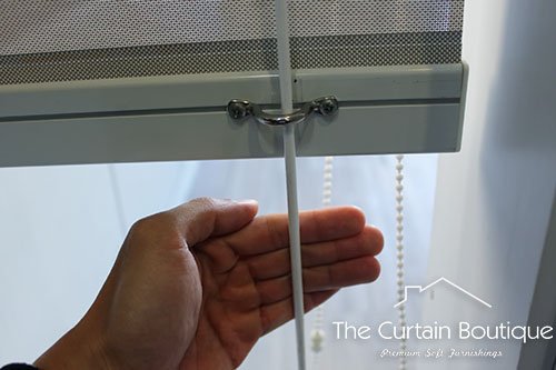 child-safe-window-roller-blind-side-wind-cable