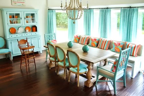 turquoise-curtain-living-room-home-decor