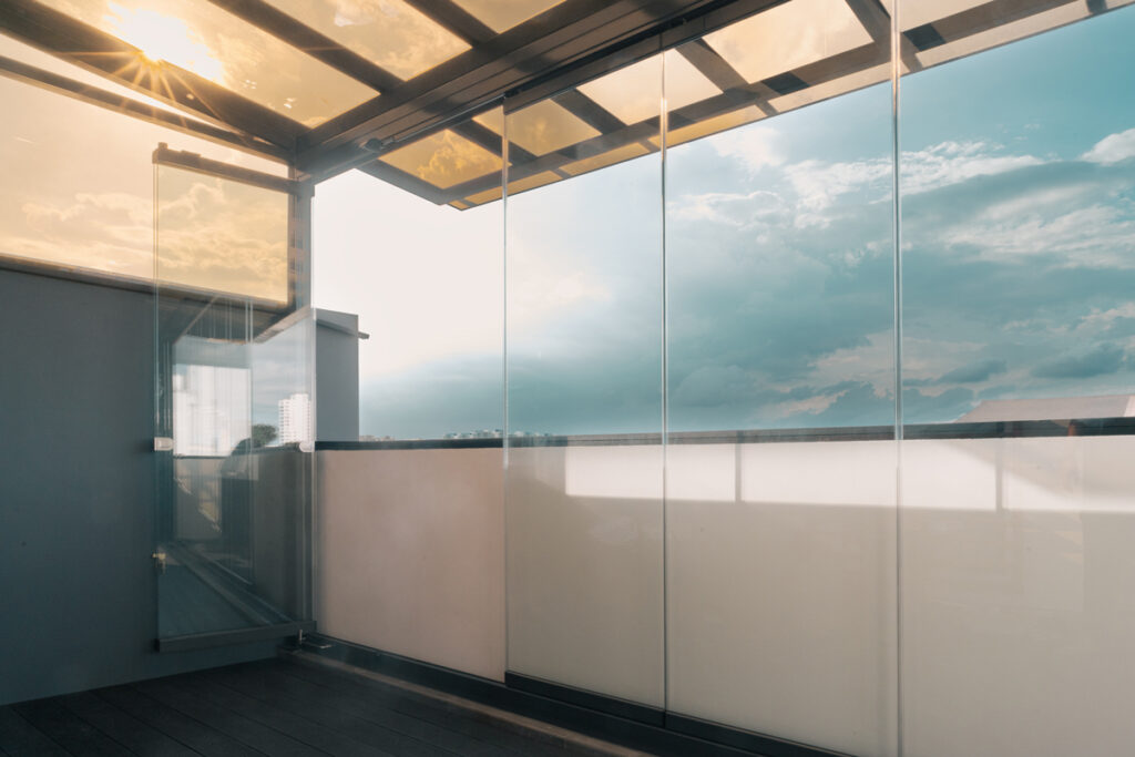 Glass Curtain Boutique Balcony